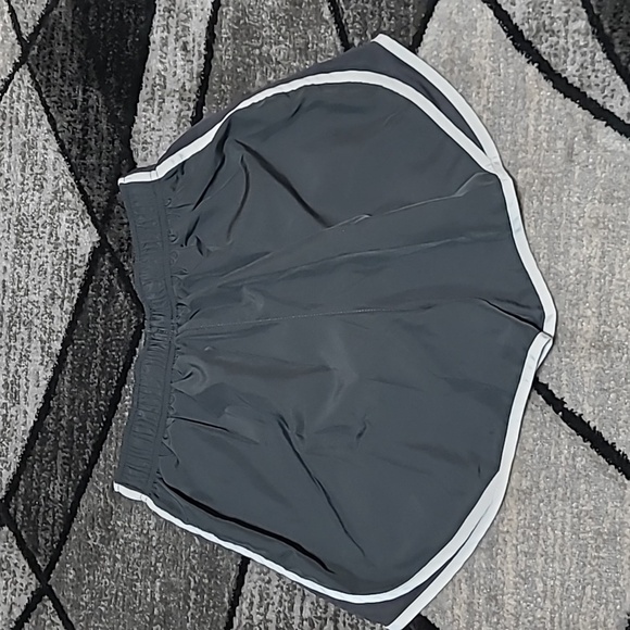 NIKE DRI-FIT SWOOSH LOGO LINED MESH ATHLETIC RUNNING SHORTS - Picture 9 of 11